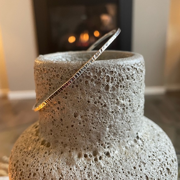 Jewelry - Oversize Bangle